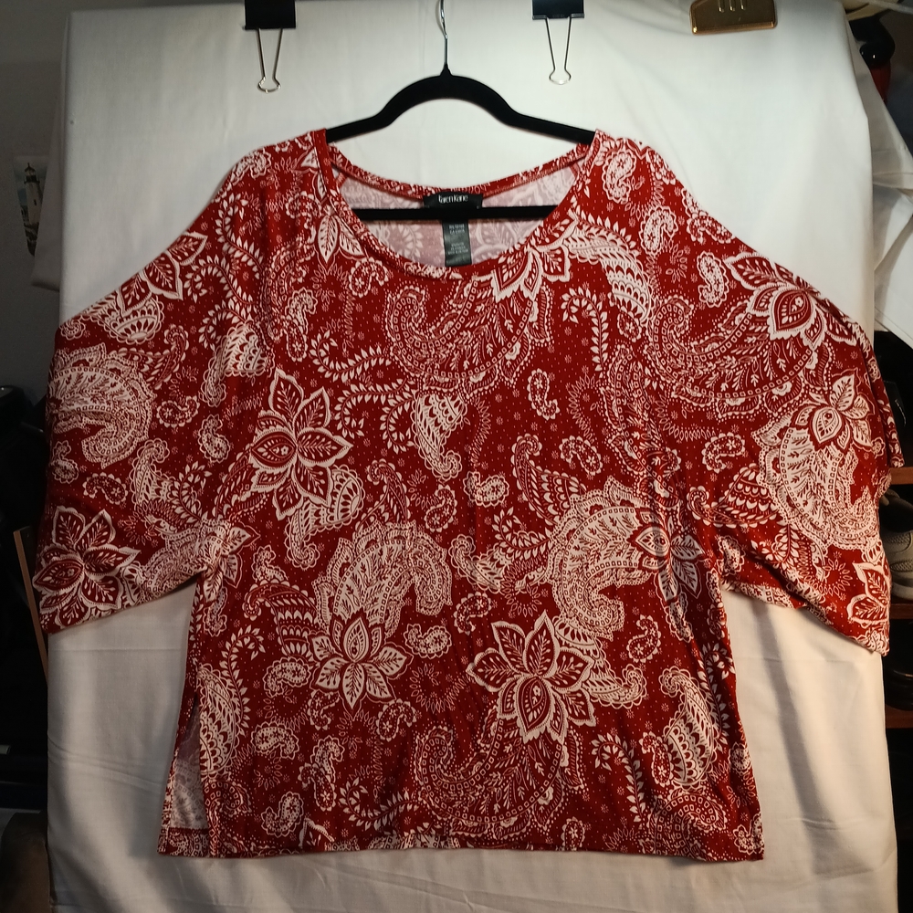 Karen Kane Red and White Floral Blouse